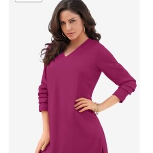 JM Collection V-Neck Long Sleeve Tunic in Magenta